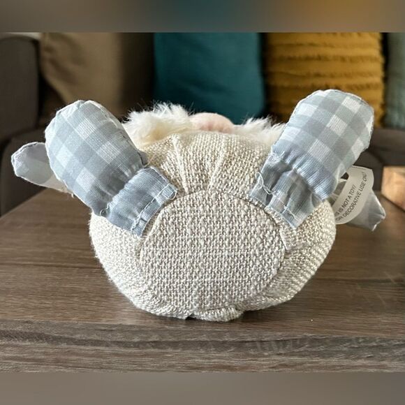 NWT … CHRISTMAS TREE SHOPS “Plaid Bunny” Gnome - Picture 3 of 4